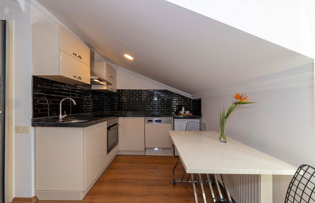 Joy Suites - Photo 47