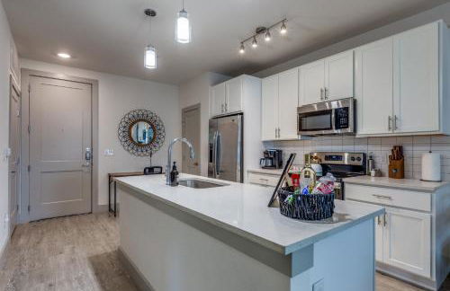 Trendy Condo on Riverwalk Free Parking Pet Friendly Centrally Located on the Riverwalk - Foto 8