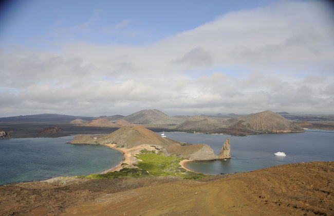 Galapagos and Beyond - Photo 38