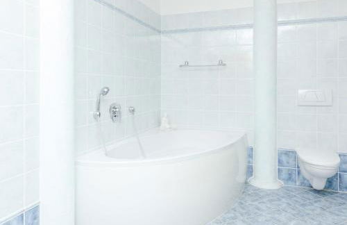 Villa mit Sauna und Garten - Foto 35