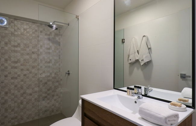 w Spectacular 2BR in Miraflores - Photo 15