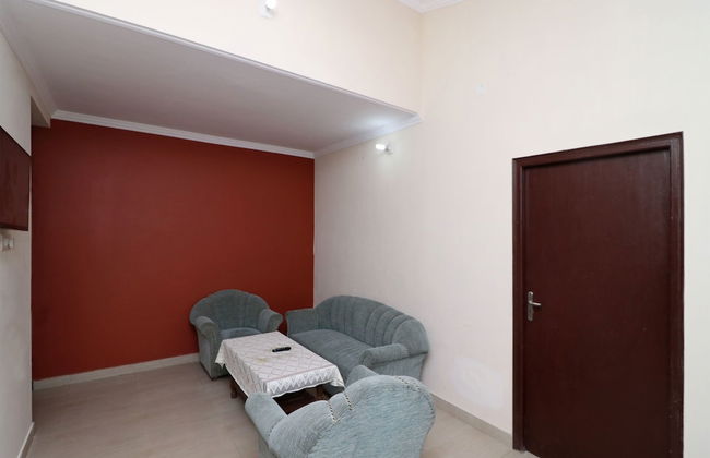 OYO 13896 Home Spacious 2BHK Cottage Sattal Road - Foto 12