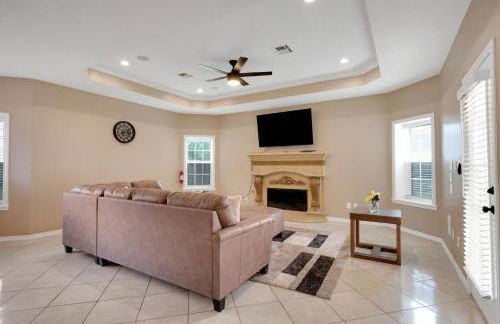 Luxury Home with Gourmet Kitchen - 3 Miles to A&M, Sleeps 14 - Foto 7