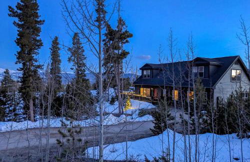 Mtn-View Retreat with Hot Tub in Granby! - Foto 1