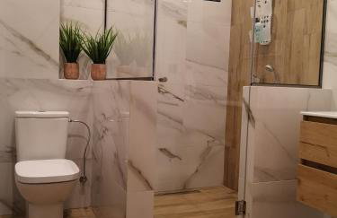 SUNNY HOLIDAYS APARTMENT - Photo 4