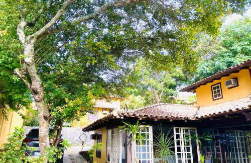 Búzios Praia da Ferradura Linda casa dentro de Condomínio com toda infraestrutura - água e luz inclusos na tarifa - Foto 19