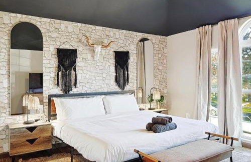 Luxury 5BR Getaway w Pool Hot Tub & Cinema - Foto 4