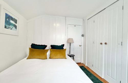 Quaint Cosy Cottage Mousehole - Photo 17