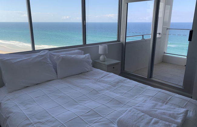 The Penthouses Apartments - Photo 4