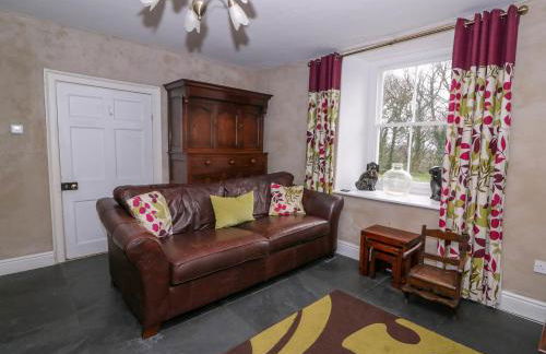 Llwyncadfor Farm - Photo 5