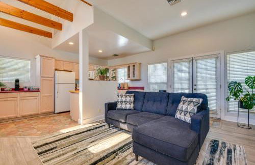 Luxe Pasadena Casita with Fireplace and Grill - Photo 5