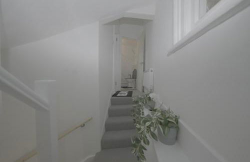 3BR Home Gem - sleeps 9 - Netflix - Near O2 & Greenwich Park - Foto 22
