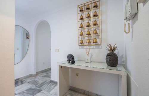 Luxury 3BR Puerto Banus, Pool, Garden, Walk to Marina & Beach - Photo 24