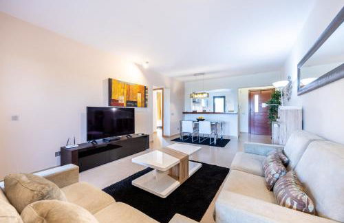 CoolHouses Algarve, Luz 2 bed elegant flat, private pool & garden, SPA facilities, Mar da Luz 19 - Foto 5