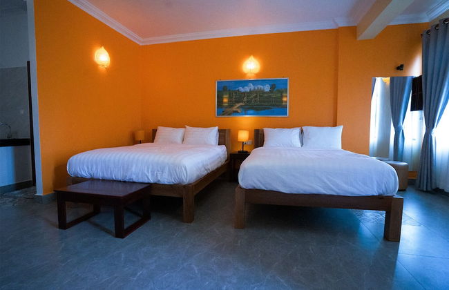 Daun Penh Palace Boutique - Photo 12