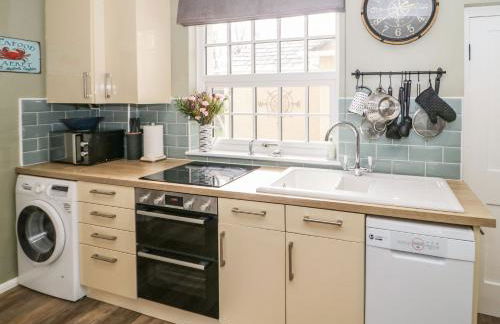 2 Old Coastguard House - Photo 14