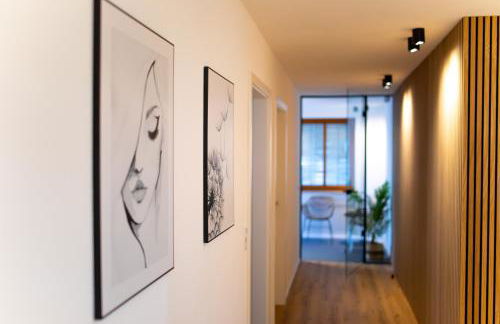 P-Hosting Modernes Apartment zwischen Ravensburg und dem Altdörferwald, 110qm, Familienfreundlich, Separater Eingang, Kaffeevollautomat, Bäcker und Pizzeria 15 Meter, Spielplatz 50 Meter, 20 Km zum Bodensee, 30Km in die Berge - Photo 31