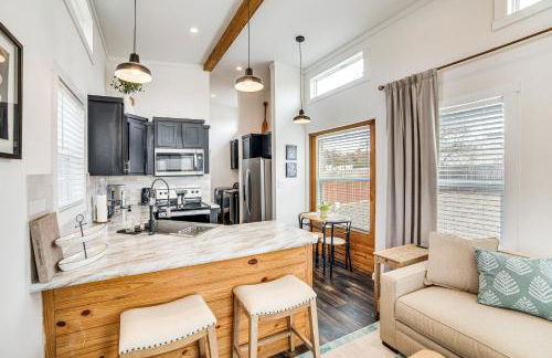 Walk to Lewisville Lake Cozy Couples Retreat - Foto 9