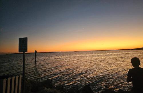 New Lagoon-front townhouse with Marina Day Dreams Key Largo - Foto 31