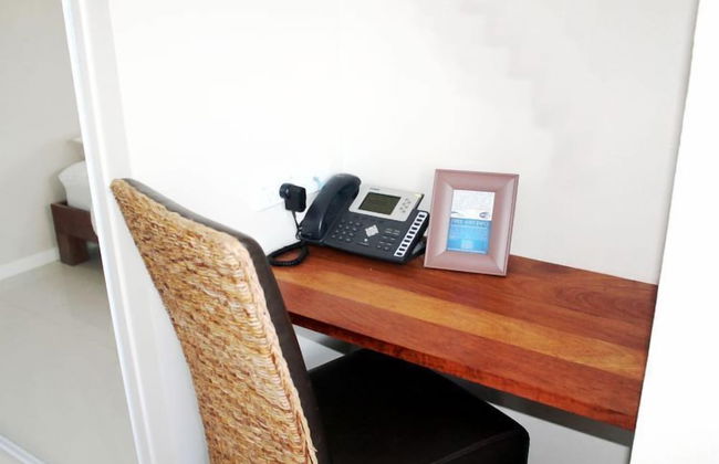 Vanuatu Beachfront Apartments - Photo 10