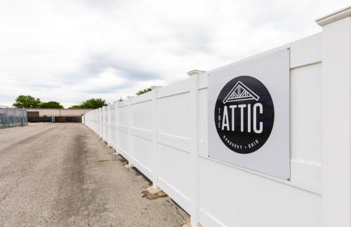 Group House Sleeps 26 THE ATTIC - 2 Miles to Cedar Point - Foto 60