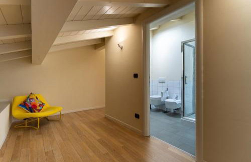 BolognaCentro 9 People Loft Private Lift and Terrace - Photo 23