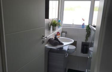 1,5 Zimmer Ferienwohnung Apartment in ruhiger Lage stadtnah Neu in Brunnthal - Foto 5