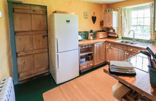 Ellis Howe - Photo 10