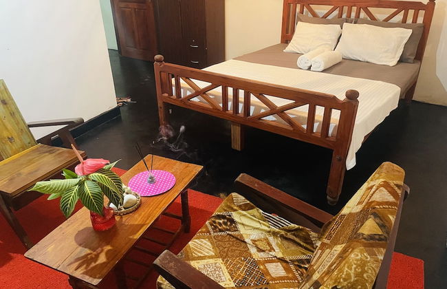 Thaaru Guest - Photo 7