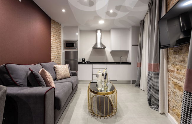 BIBO SUITES PLAZA NUEVA - Photo 23