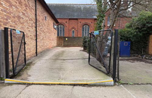 Spacious Modern 1 Bed Apartments in St Neots - Perfect for Contractors & Professionals - Free Parking - WiFi - Fully Equipped Kitchen - Smart TV Ideal for Work Stays and Long Projects - Foto 66