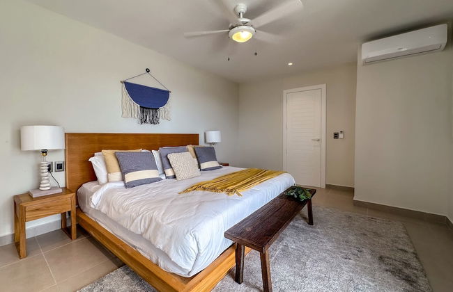 4 Bedroom Beach Penthouse w Private Rooftop - Foto 60