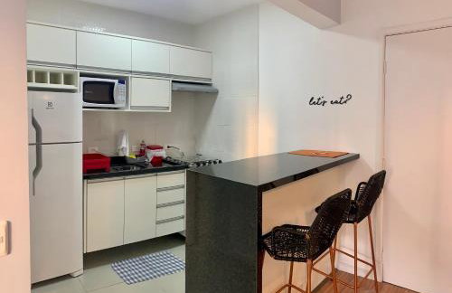 707- Apartamento Encantador, amplo e decorado, quarto, sala, cozinha, mobiliario moderno, cozinha completa com utensílios , Excelente vista da cidade e localização privelegiada no bairro Bigorrilho - Photo 30