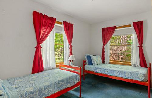 The Tipsy Moose, Ayuh Lakeside Lodge - Photo 28