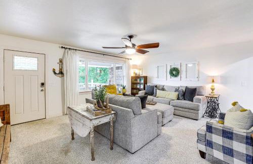 Beaver Lake Getaway with 2 Decks, Grill, and Views! - Foto 4