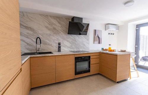 Dream 1-Bedroom Villa with Heated Indoor Pool, Jacuzzi & Sauna and BBQ - Foto 6