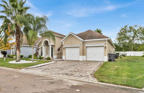 Gorgeous Family Home w Pool, pool Spa, BBQ, Game Room - Foto 28