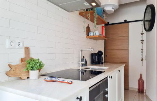 MINHA CASA SUA CASA - Cozy Little House, AC & WiFi - Foto 15