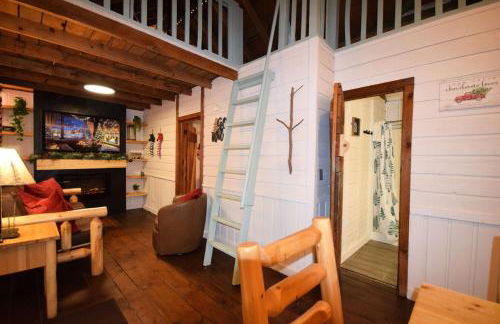 Summer Breeze cabin at Cabin Fever in NC - Foto 4