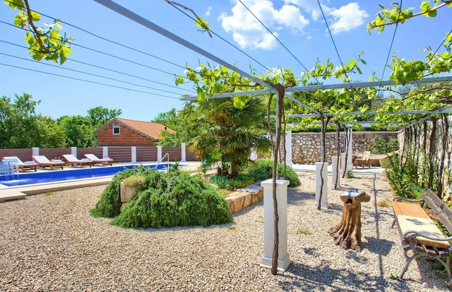 Tranquil Getaway Polje Villa With Pool - Foto 45