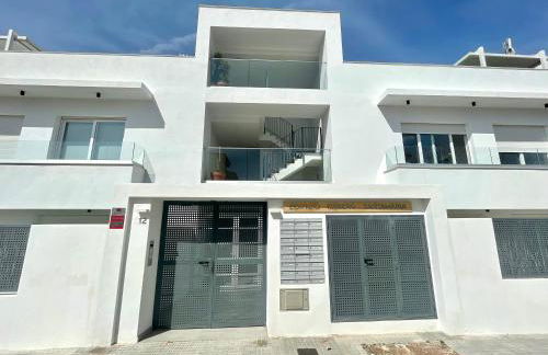 GATU PREMIUM Sandia Beach lujo junto al mar, parking y piscina común," Preferente mayores de 21 años y familias " - Foto 57