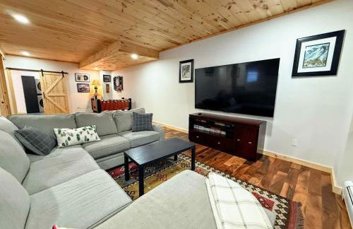 2S New log cabin in Bethlehem - privacy, firepit, great location! - Photo 17