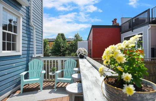 HostWise Stays - The "Row" House - Beautiful Space, Two King Beds - Photo 37