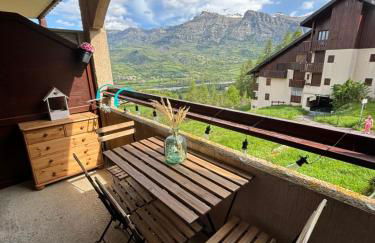 Studio confortable et chaleureux, vue magnifique - Photo 1