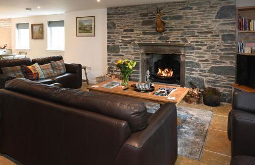 Laverockbank Farmhouse - Photo 10