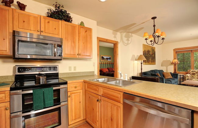 Expedition Station Condos by Vail Resorts - Photo 28