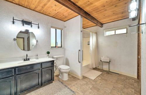 Modern Groveland Chalet about 25 Mi to Yosemite! - Foto 14