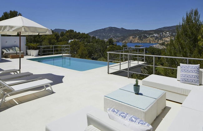 Exquisite Villa With Parking Space - Foto 17