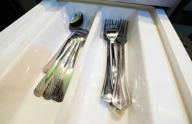 Comfy 2BR Bassura City Apartment Near Mall - Foto 17