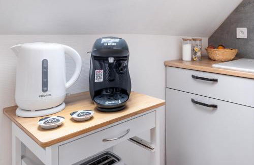 Home cinema- Netflix free - Proche aéroport Beauvais, Chantilly, forêt de Hez-Froidmont, parking public gratuit, Wifi & Netflix - Foto 15